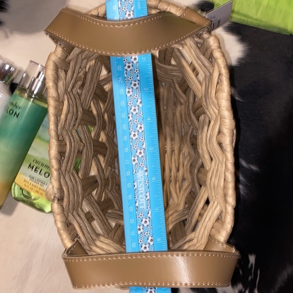 New Bath & Body Works Cucumber Melon And Basket - Picture 11 of 14